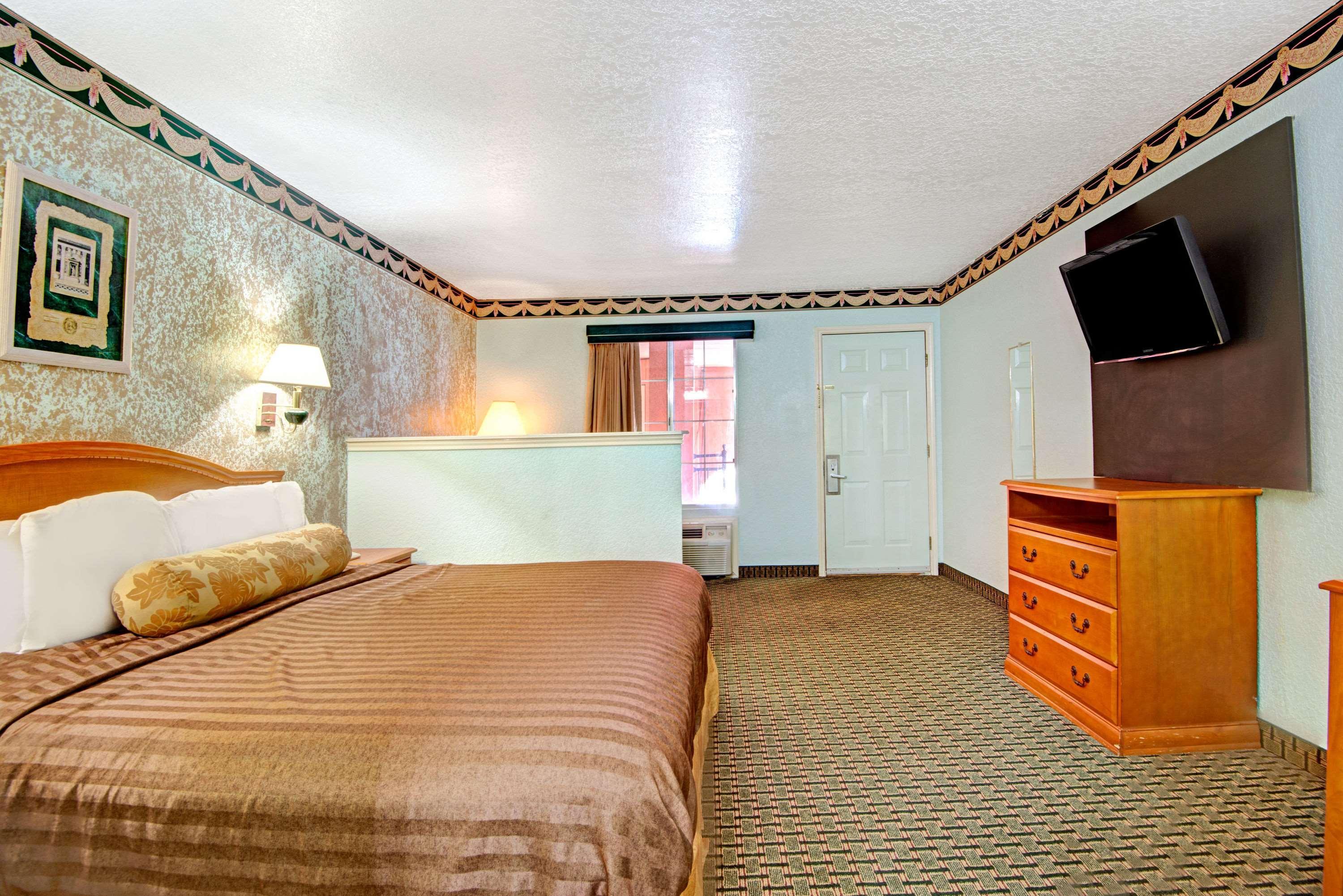 Econo Lodge Inn & Suites Near Lackland Afb San Antonio Buitenkant foto