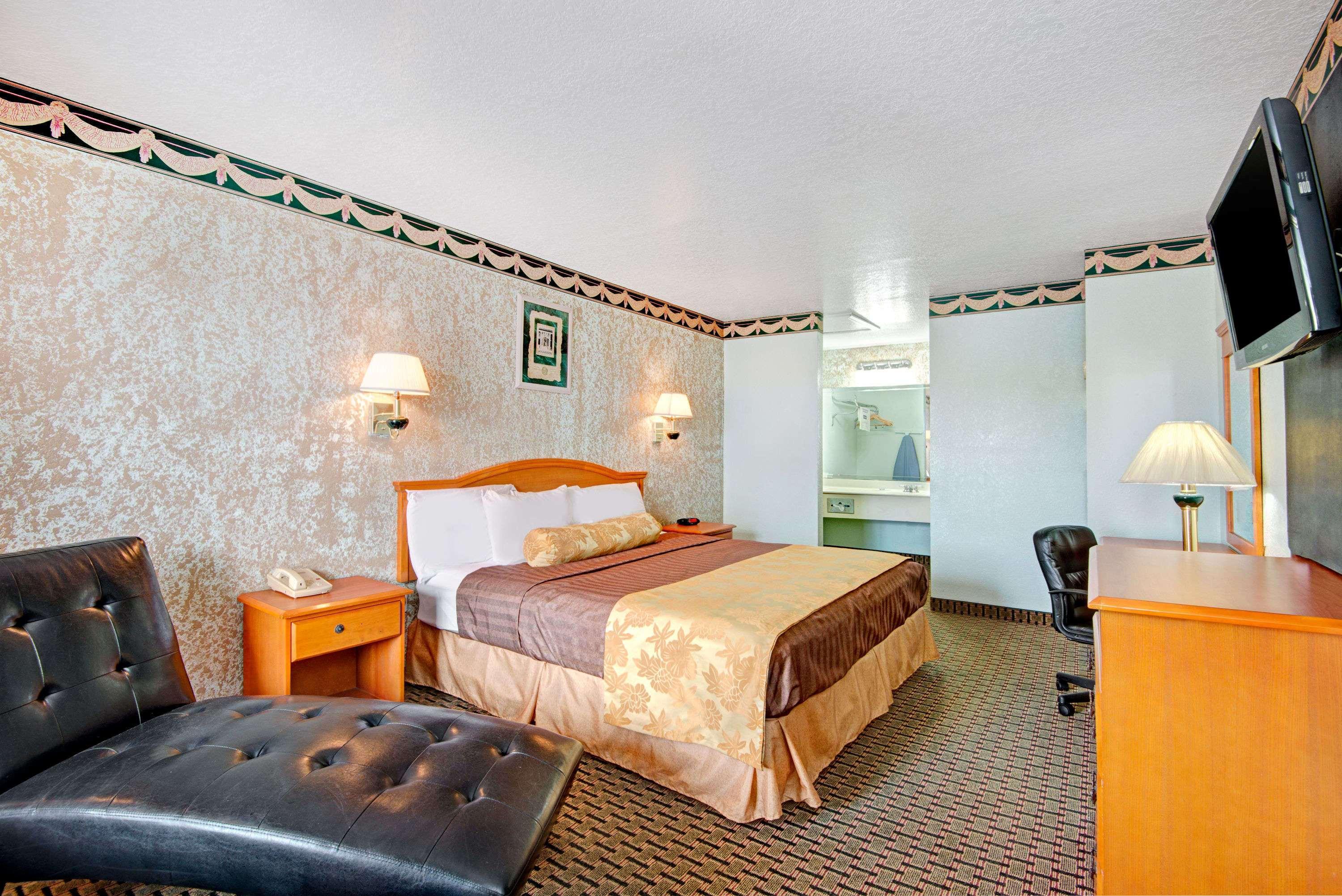 Econo Lodge Inn & Suites Near Lackland Afb San Antonio Buitenkant foto