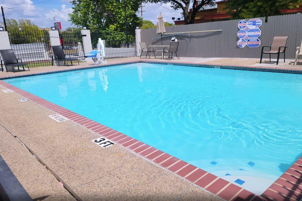 Econo Lodge Inn & Suites Near Lackland Afb San Antonio Buitenkant foto