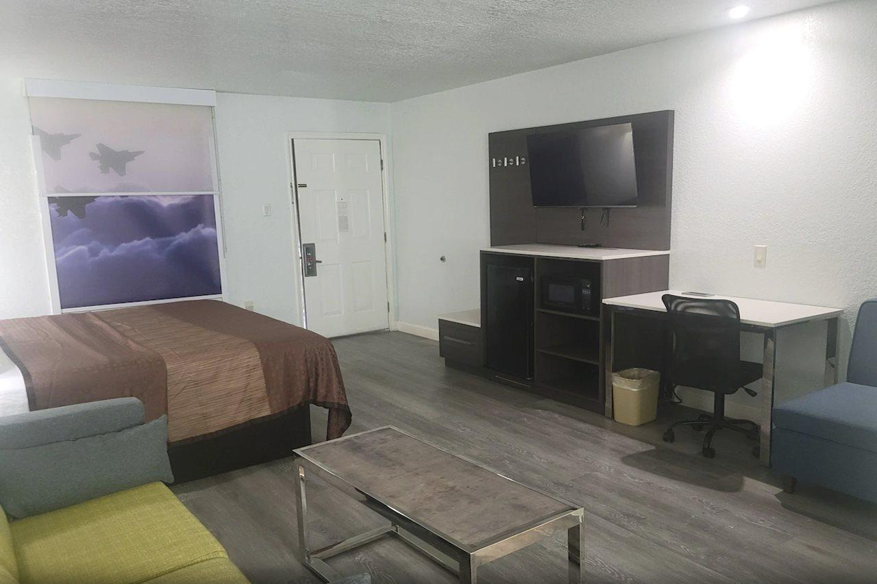 Econo Lodge Inn & Suites Near Lackland Afb San Antonio Buitenkant foto