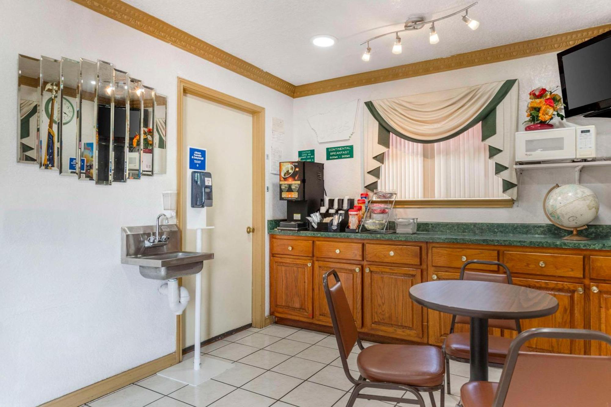 Econo Lodge Inn & Suites Near Lackland Afb San Antonio Buitenkant foto
