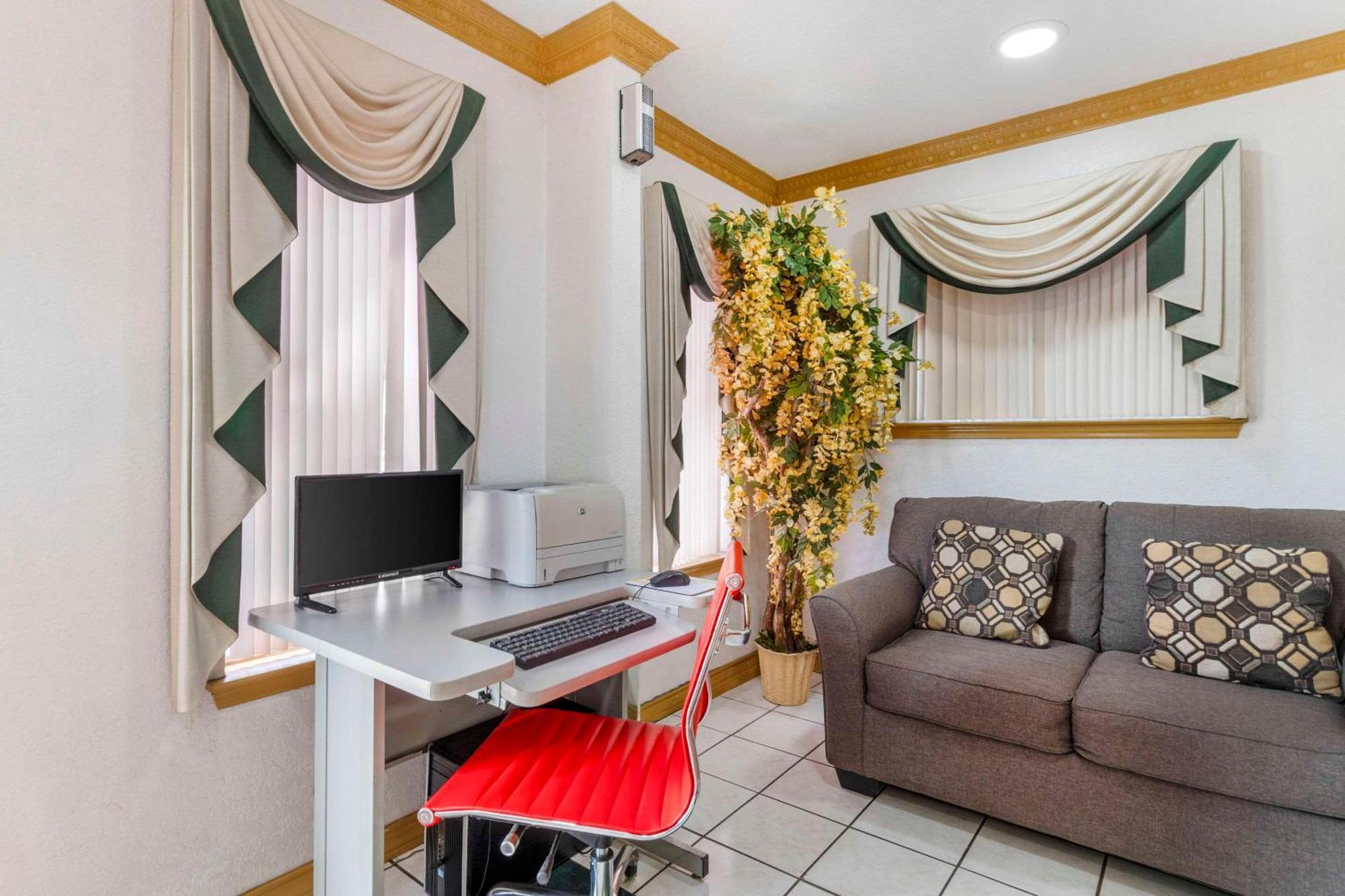 Econo Lodge Inn & Suites Near Lackland Afb San Antonio Buitenkant foto