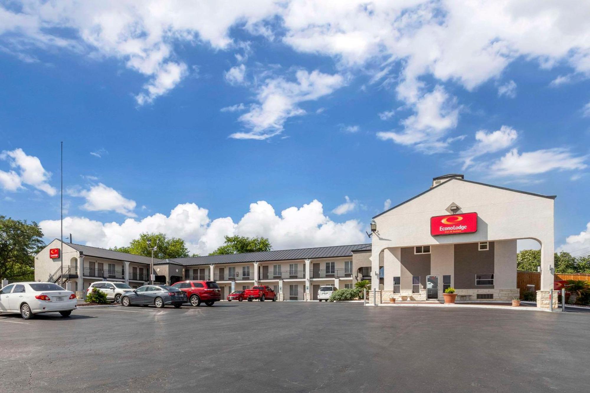 Econo Lodge Inn & Suites Near Lackland Afb San Antonio Buitenkant foto