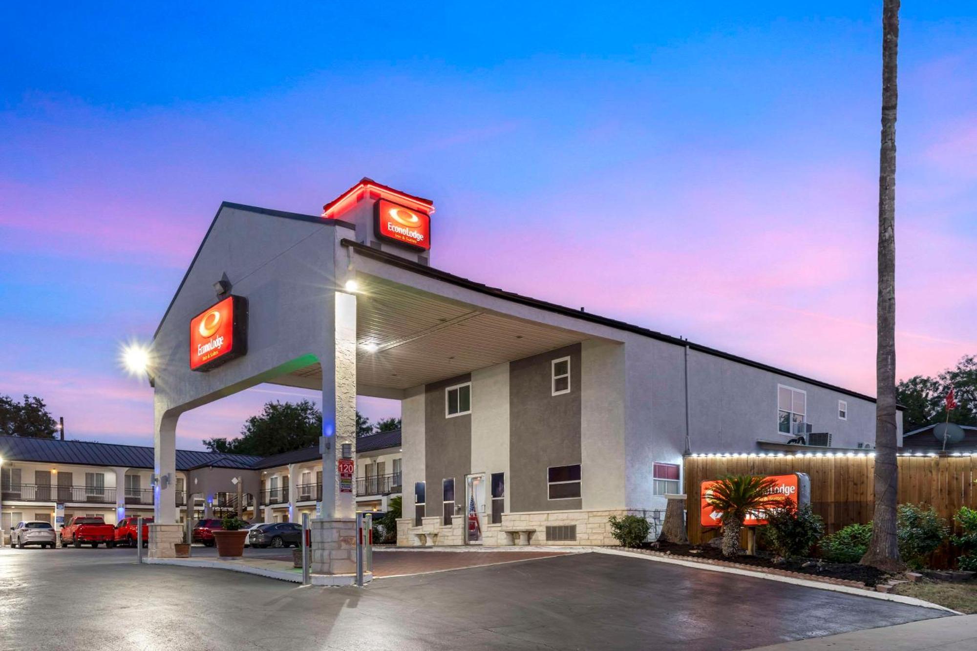 Econo Lodge Inn & Suites Near Lackland Afb San Antonio Buitenkant foto